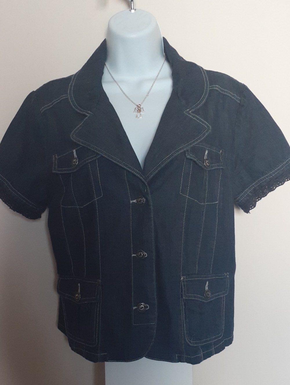 Dark Wash Short Sleeve Denim Jacket with Contrast Stitching Sz Large